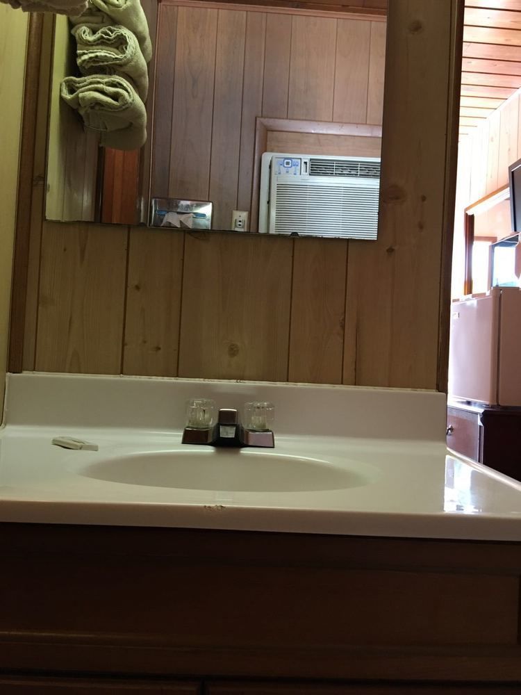 Love Hotels Western Holiday By Oyo At Harlan Lake Ne Alma Екстериор снимка
